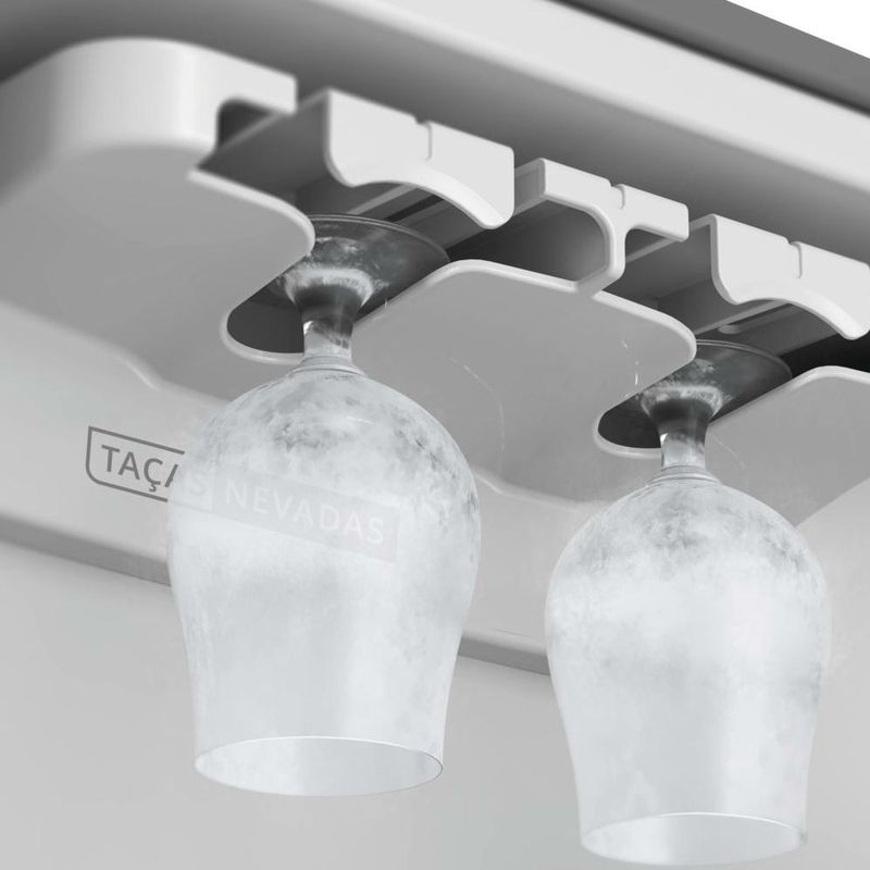 Brastemp_Geladeira_BRM59AK_Imagem_Detalhe_Tacas_Nevadas